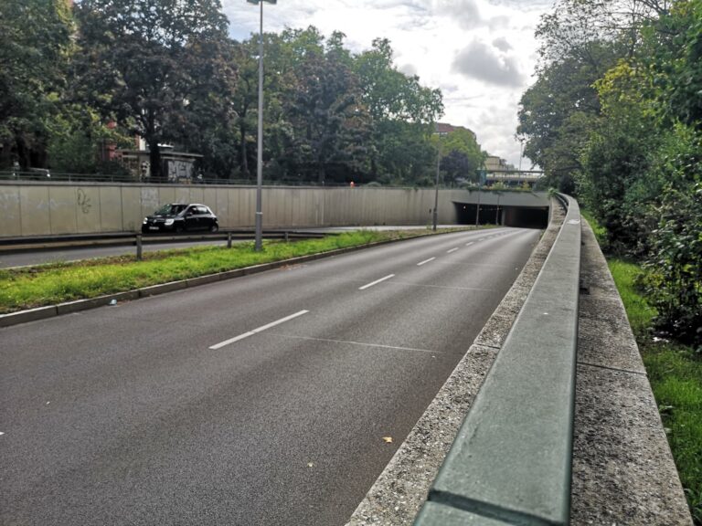 Vor­erst kein reak­ti­vier­ter Blit­zer im Tunnel